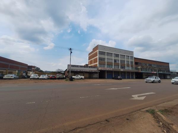 576  m² Retail Space