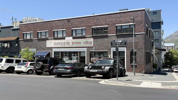 170  m² Commercial space