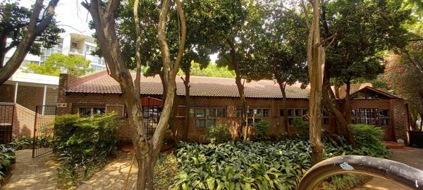 156.9 m² Office Space