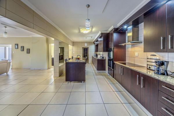 9 Bedroom House