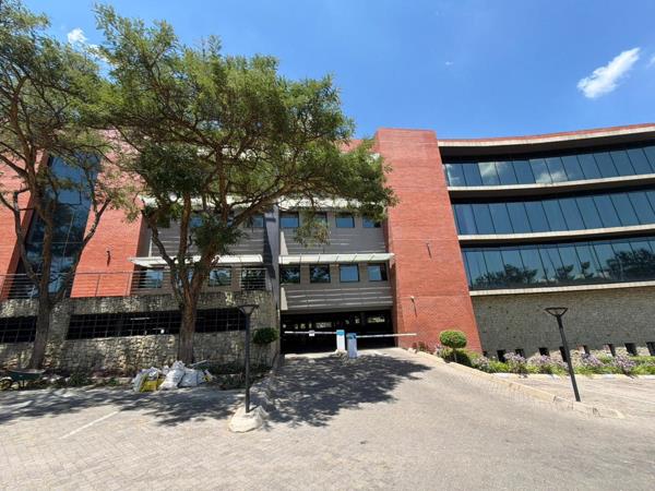 1 266  m² Commercial space