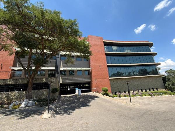 253  m² Commercial space