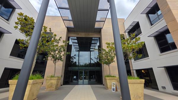 286  m² Commercial space