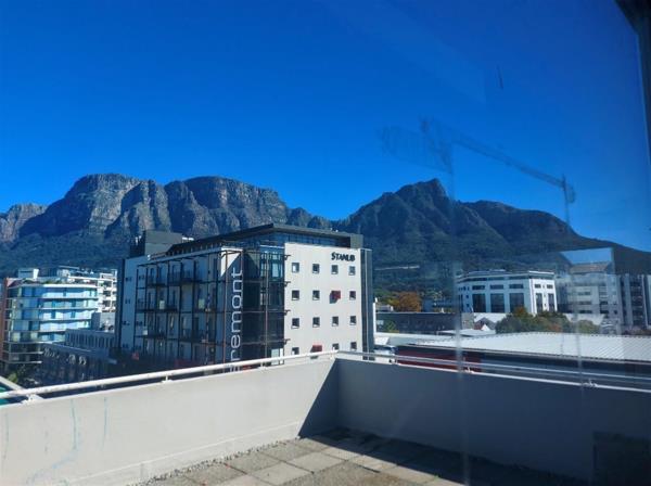 1 708  m² Office Space