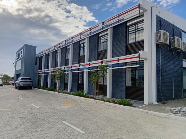 590  m² Office Space