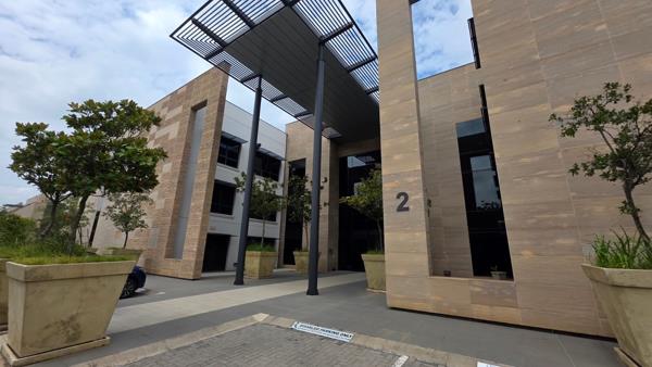 262  m² Commercial space