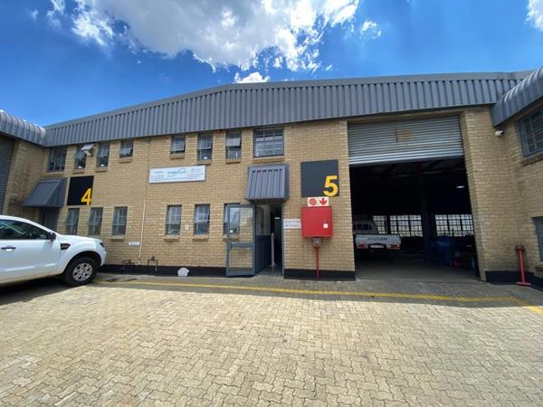 503  m² Industrial space