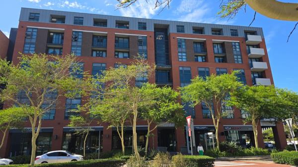 340  m² Commercial space