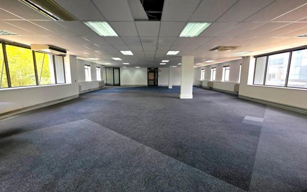 100  m² Office Space