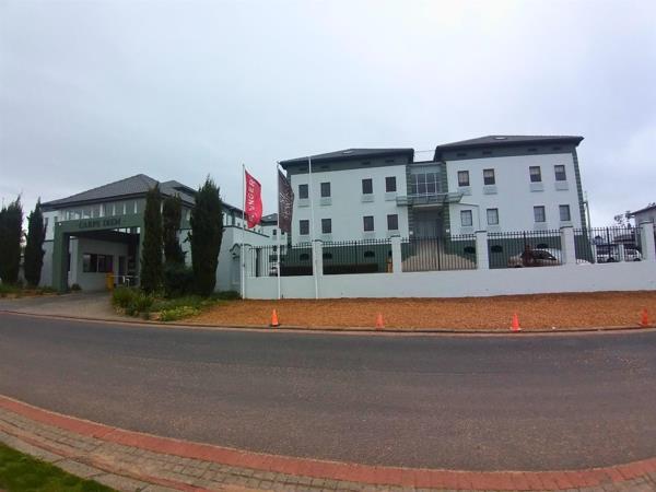 132  m² Office Space