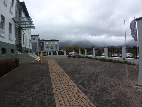 161  m² Office Space