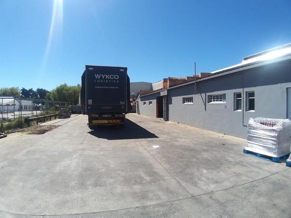 1 514  m² Office Space