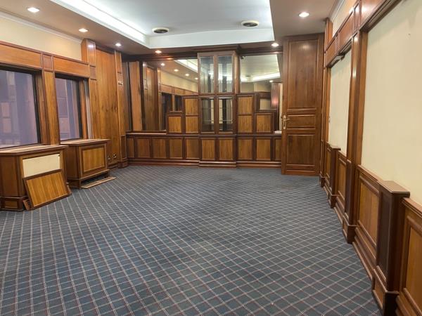 2 130  m² Office Space