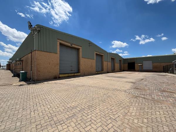 6 972  m² Industrial space