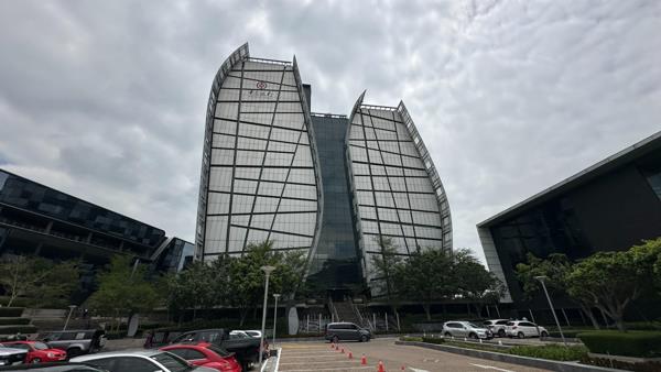 799  m² Office Space