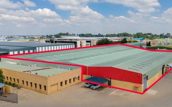 6 972 m² Industrial space