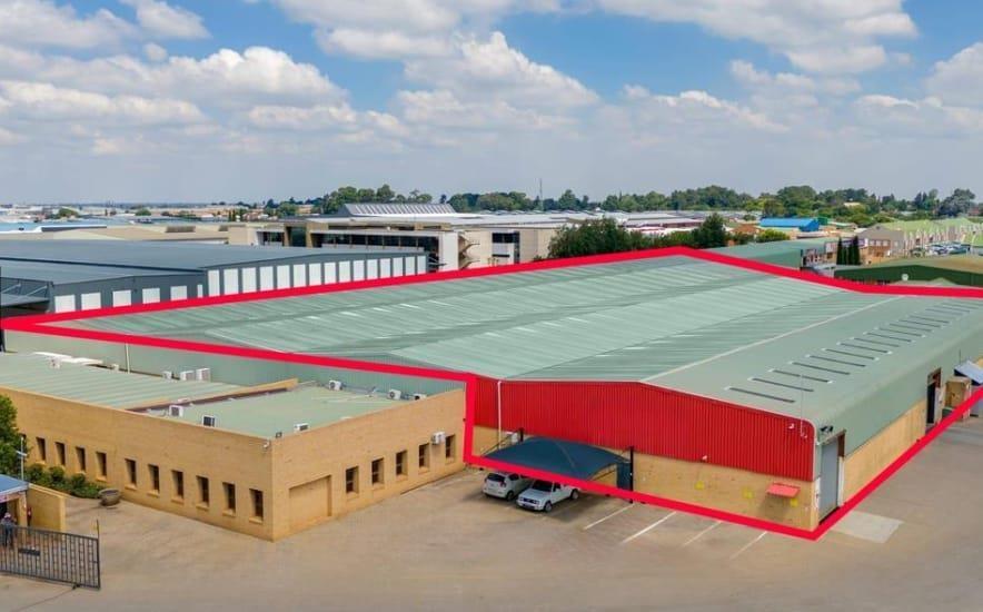 6 972 m² Industrial space
