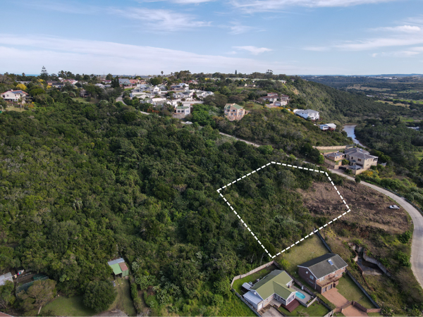 2 276 m² Land