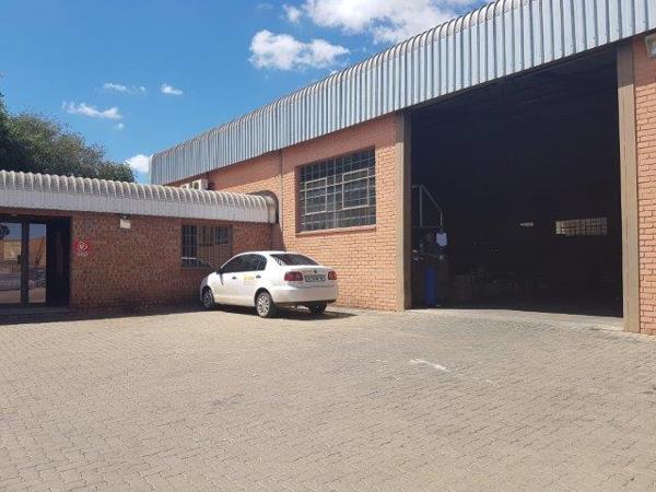 1 099  m² Industrial space