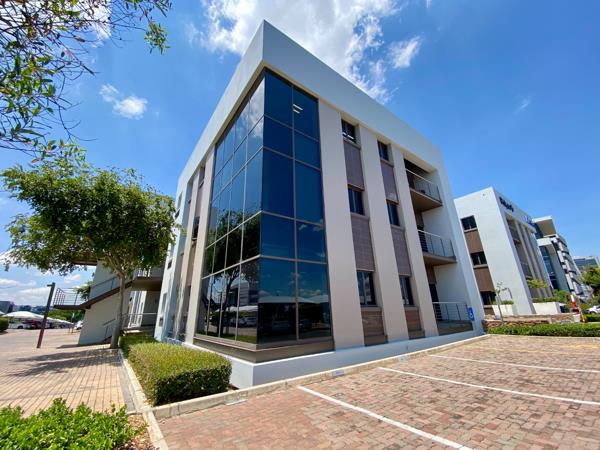 1 348 m² Office Space