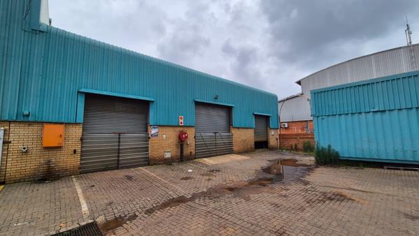 952  m² Industrial space