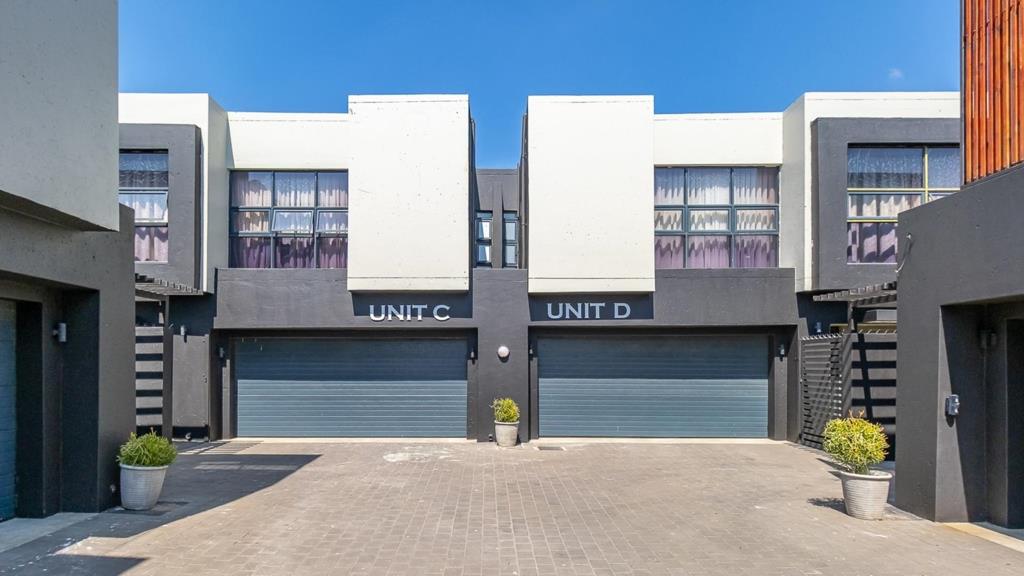 3 Bedroom Townhouse