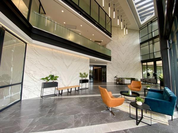 400 m² Office Space