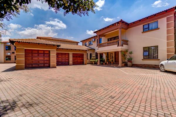12 Bedroom House