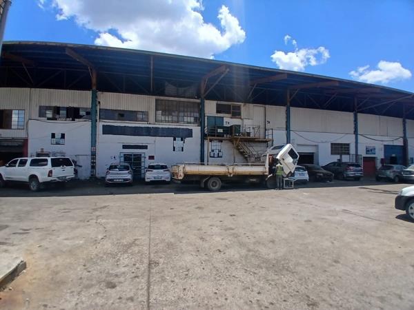 225  m² Commercial space