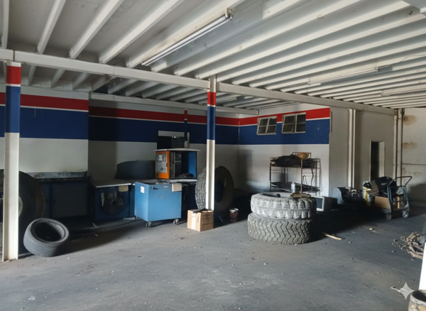 225 m² Commercial space