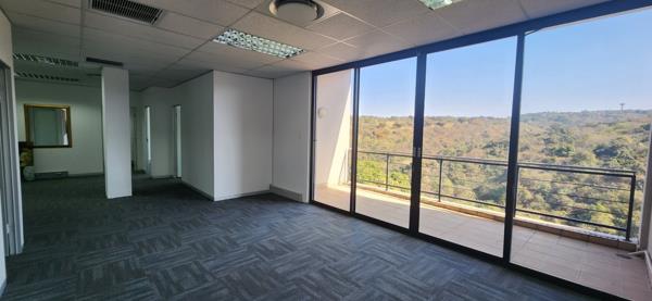 230 m² Commercial space