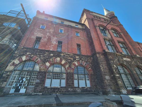 248  m² Commercial space