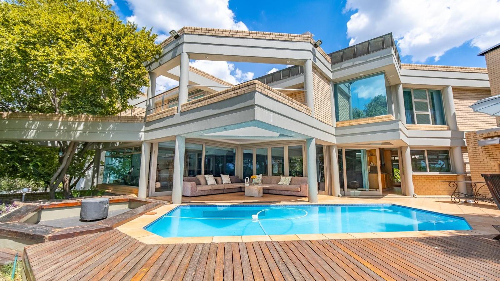 5 Bedroom House in Dainfern Golf Estate