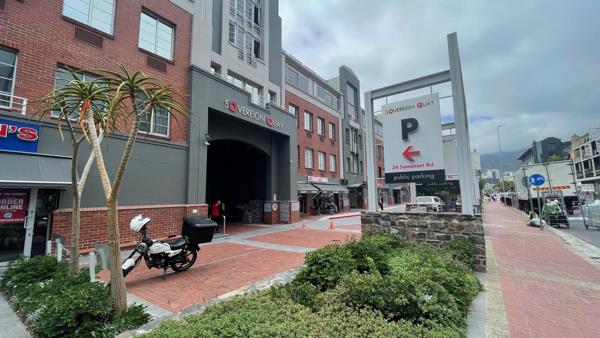 199  m² Office Space