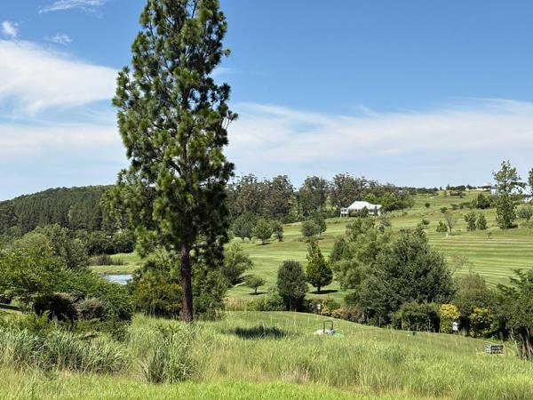 750 m² Land