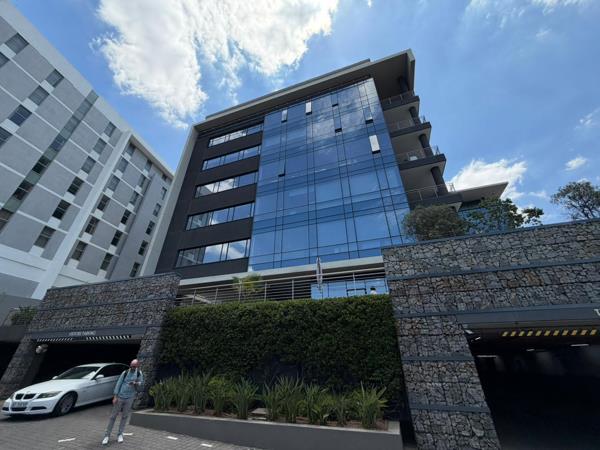 380  m² Commercial space