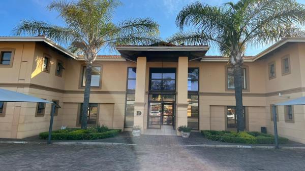 1 360 m² Office Space