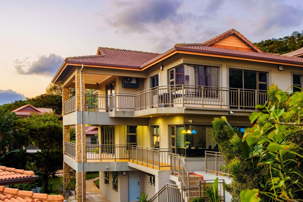 5 Bedroom House
