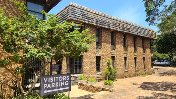 301  m² Commercial space