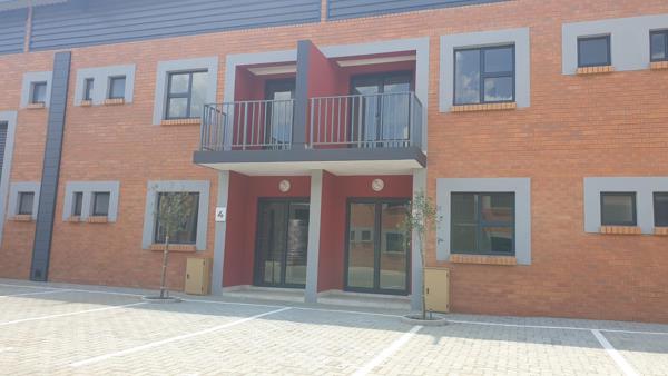 300  m² Industrial space