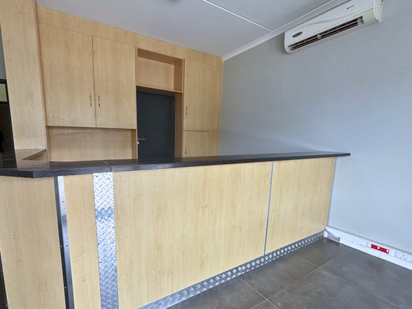 667 m² Commercial space