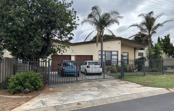 5 Bedroom House