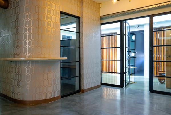 253  m² Commercial space