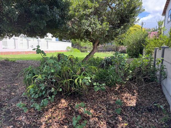 476 m² Land