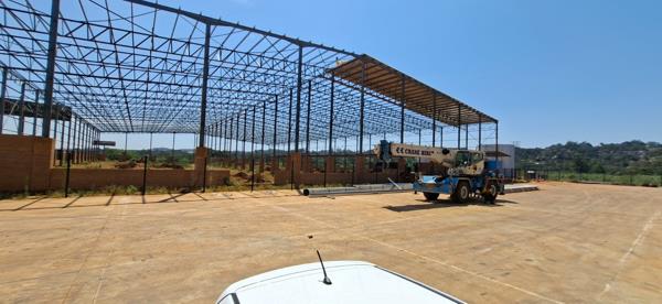 8 000  m² Industrial space