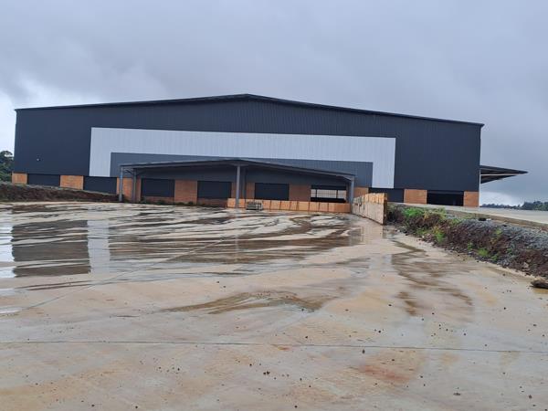 8 000 m² Industrial space