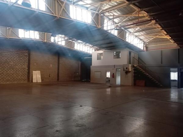 645  m² Industrial space