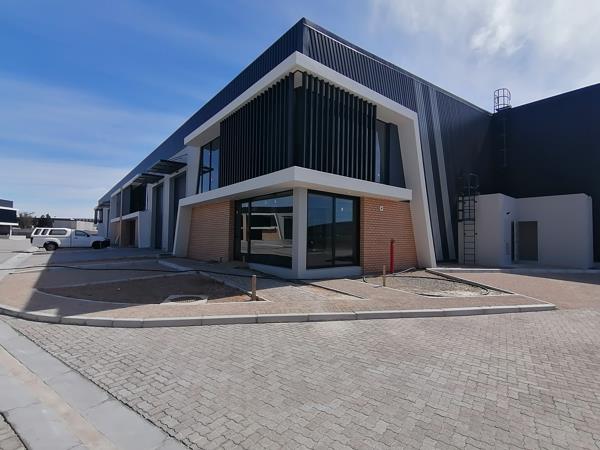 565  m² Industrial space