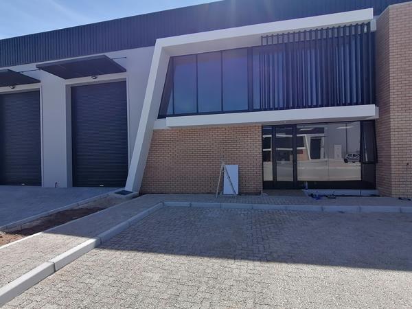 654  m² Industrial space