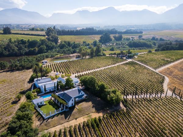 10.2 ha Smallholding